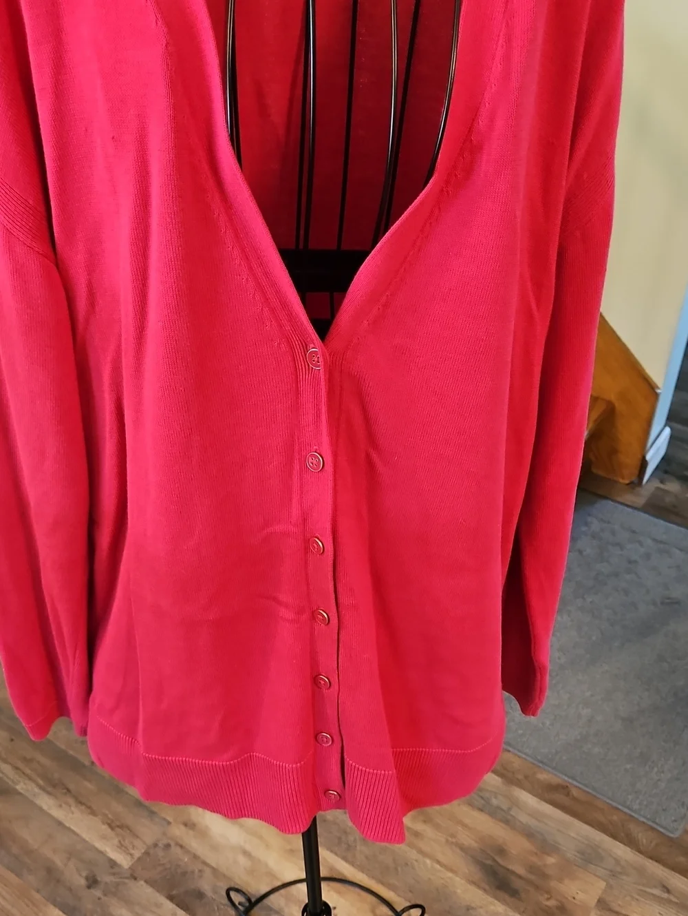 👚Talbots Raspberry Pink V-Neck Button Cardigan - Picture 4 of 9